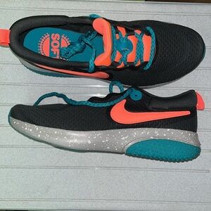 🤩🆕🤩 Nike Project Pod SE Shoes-Youth Size 7, Men Size 7, Women Size 8.5 NIB